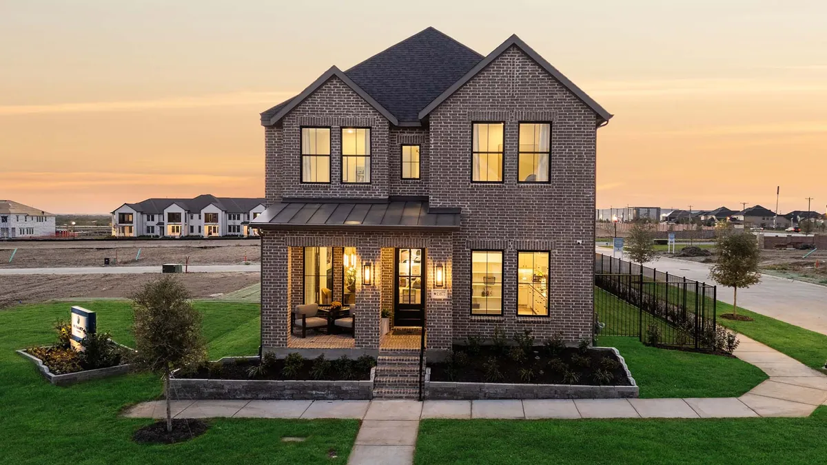 Normandy Homes Gabriel model at 15877 Mandrake Trail in Hazelwood 40-foot Series